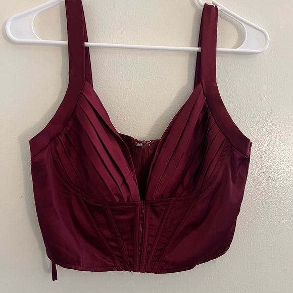 Two NWT Size Large Windsor Tops - Picture 2 of 2